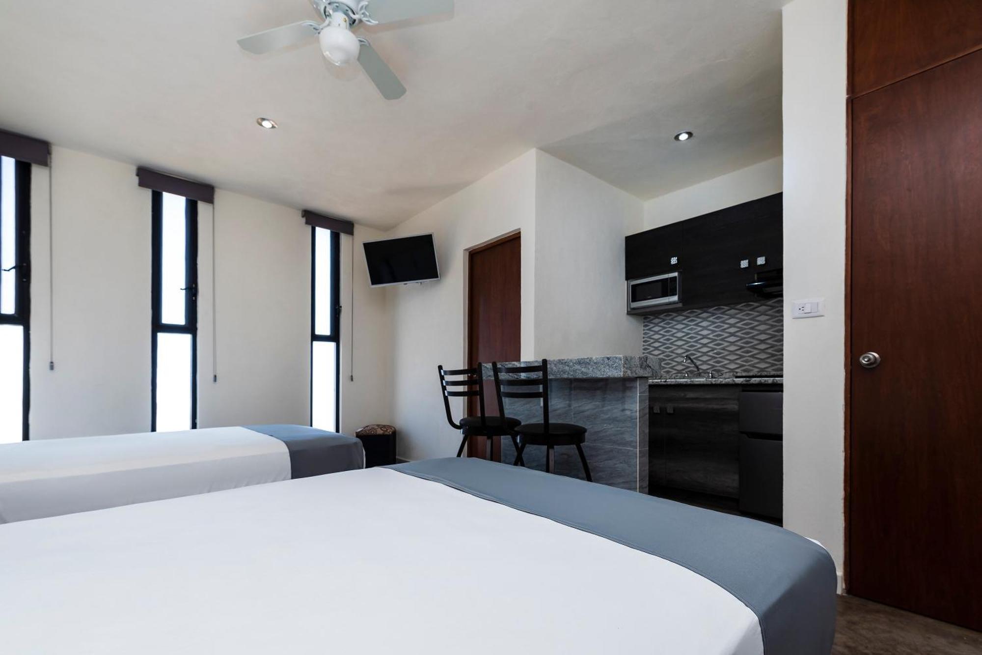 Capital O Hotel Joyma Suites, San Luis Сан-Луис-Потоси Экстерьер фото