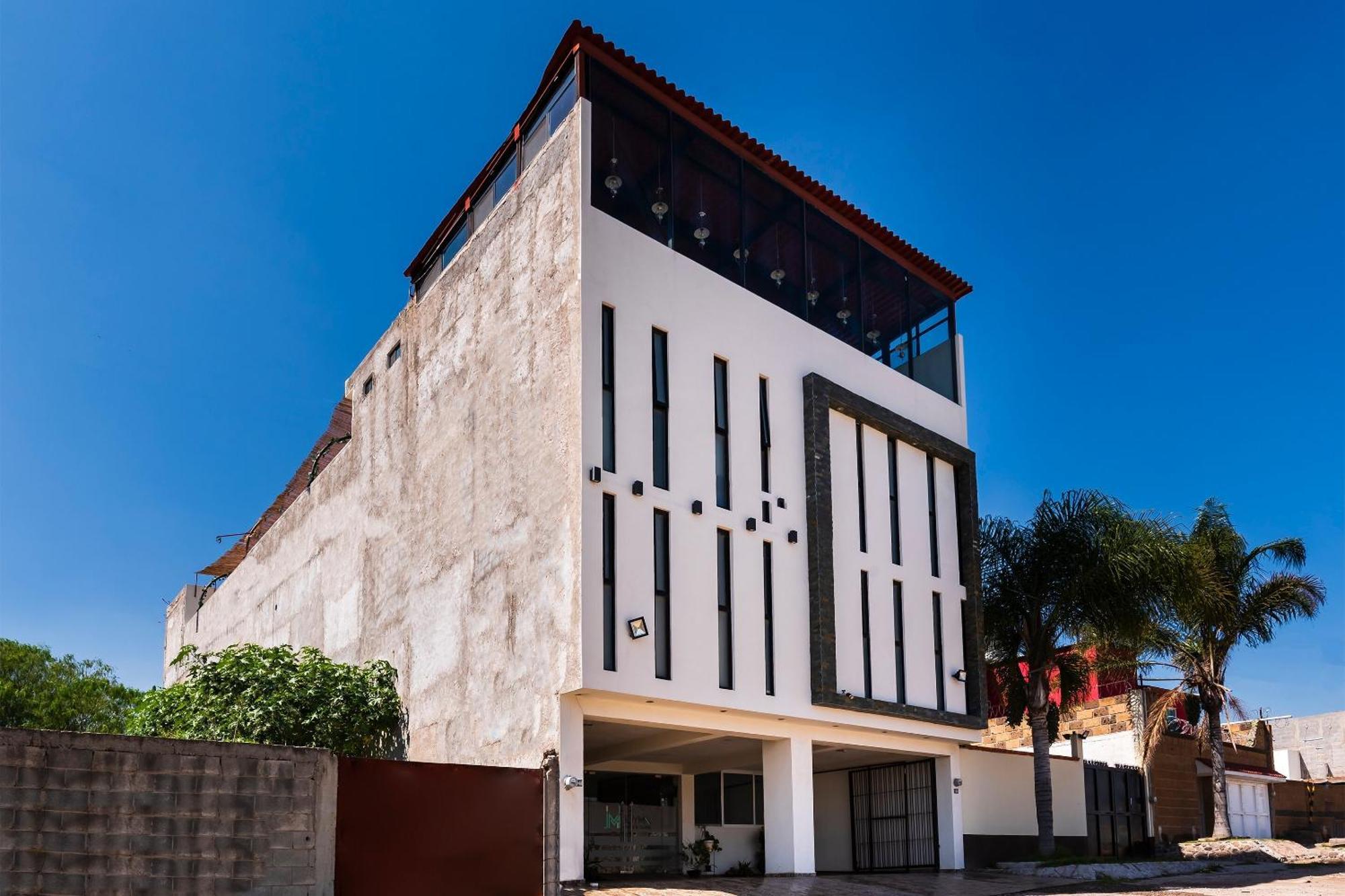 Capital O Hotel Joyma Suites, San Luis Сан-Луис-Потоси Экстерьер фото