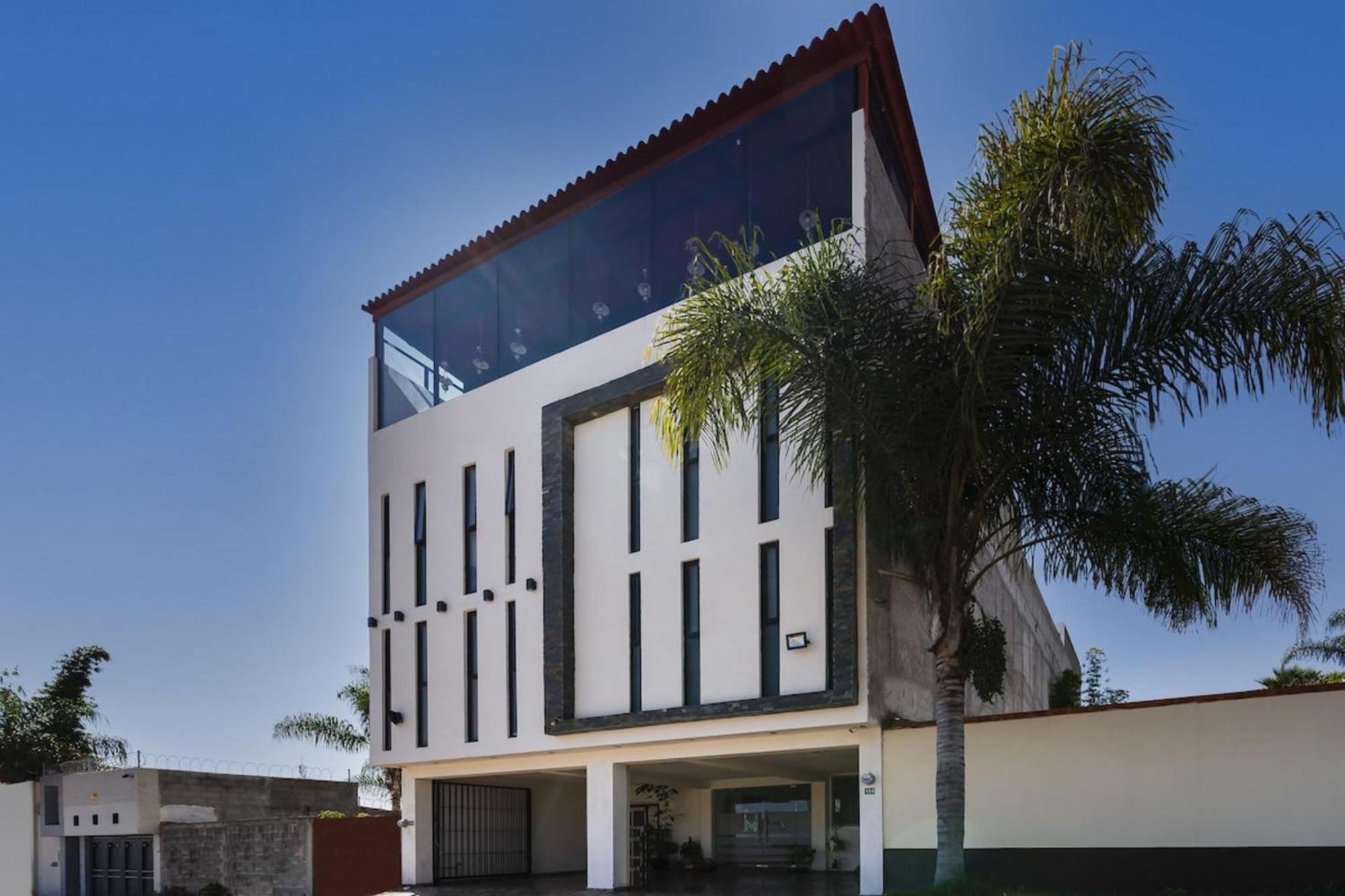 Capital O Hotel Joyma Suites, San Luis Сан-Луис-Потоси Экстерьер фото